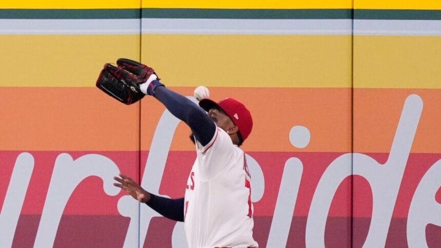 El curioso home run del jardinero de Angels que sorprendió a todos