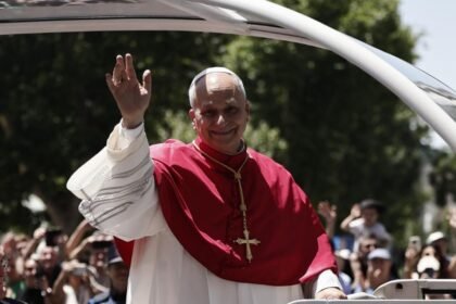 El papa León XIV revela su afición por el Real Madrid en España