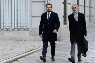 Fiscal Diego Villafañe sostiene reuniones con Leire Díez en León.