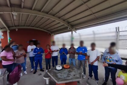 Fortalecen vínculos familiares de adolescentes en convivencia por Día del Padre