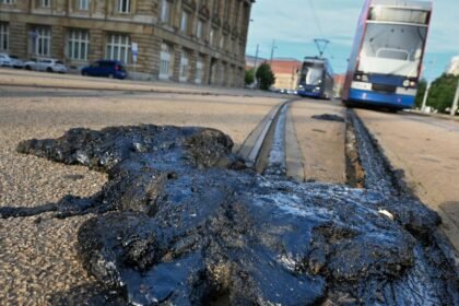 Francia enfrenta ola de calor con mil muertes en reciente período crítico