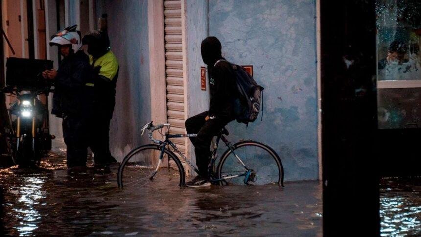Fuerte clima en CDMX: prevén lluvias intensas y granizo esta noche.