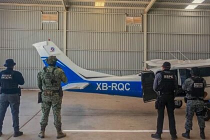 Fuerzas federales incautan avioneta con 25 kilos de cocaína en Baja California