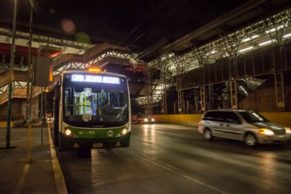 funcionamiento del nochebus de cdmx servicio nocturno con 6 rutas Funcionamiento del Nochebús de CDMX: servicio nocturno con 6 rutas disponibles.