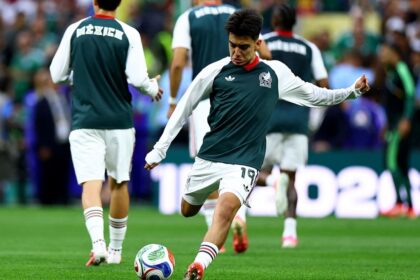 gil mora segundo jugador mas joven titular en fase final Gil Mora, segundo jugador más joven titular en Fase Final de un Mundial