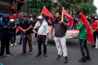 Gobernación no convoca reunión a tres días del Mundial, denuncia CNTE.