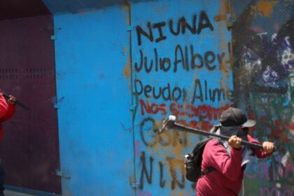 gobierno convoca a maestros para dialogo tras acusaciones de infiltrados Gobierno convoca a maestros para diálogo tras acusaciones de infiltrados.