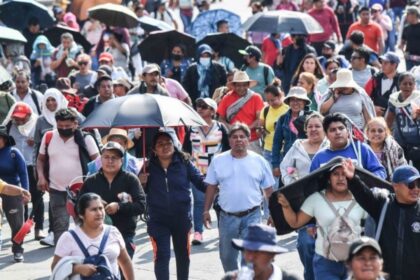 gobierno de sheinbaum hace llamado urgente a la cnte tras Gobierno de Sheinbaum hace llamado urgente a la CNTE tras movilizaciones.