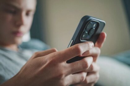 Gobierno extiende plazo para registro de líneas telefónicas hasta diciembre.