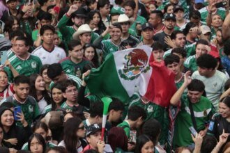 Gobierno implementa "home office" y suspende clases en CDMX por el Mundial