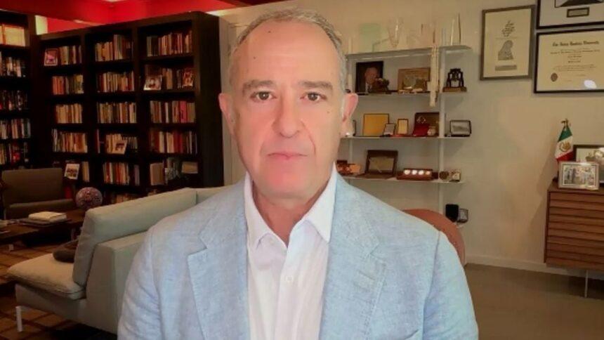 Gobierno mexicano acelera relaciones con EU, critican decisiones de AMLO.