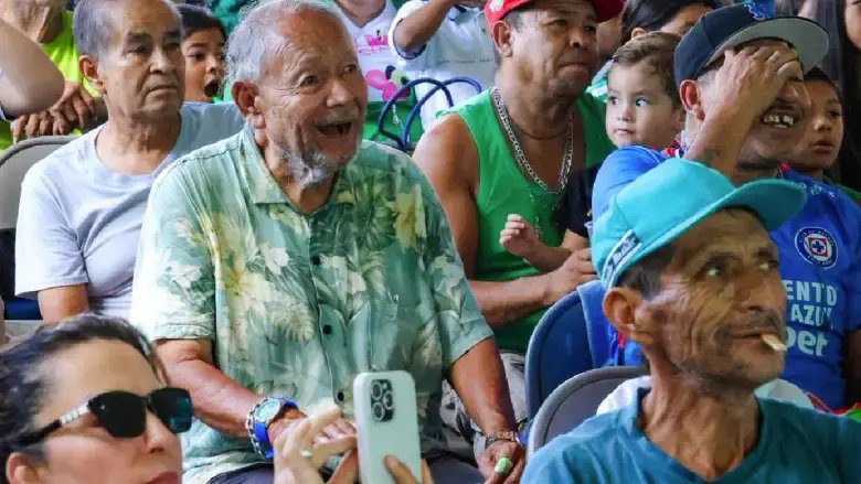 Guanajuato celebra triunfo de México en el Mundial en Jardín Principal