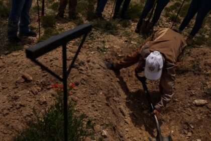 Hallan 11 bolsas con restos humanos en Tlajomulco de Zúñiga, Jalisco