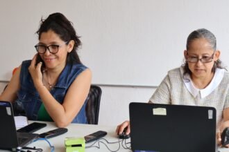 Instalan call center en Delegación Regional de León para atención escolar.