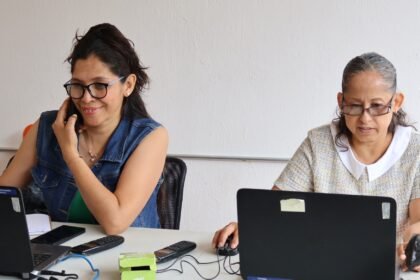 Instalan call center en Delegación Regional de León para atención escolar.