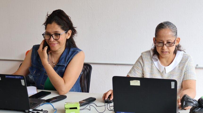 Instalan call center en Delegación Regional de León para atención escolar.