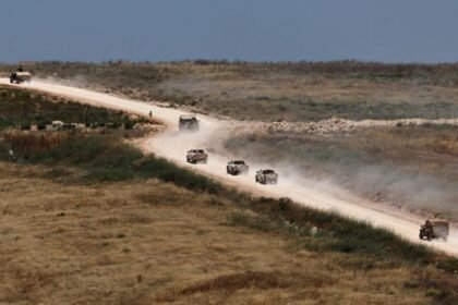 Israel y Hezbolá establecen alto al fuego tras recientes ataques en Líbano