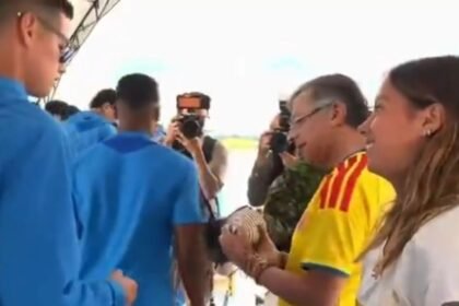 James Rodríguez genera controversia al ignorar saludo a hija de Petro