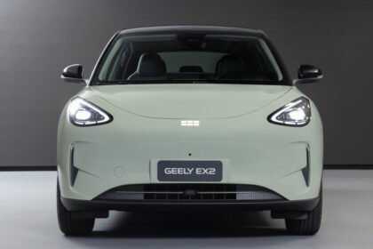 lanzamiento de 16 modelos hibridos electricos phev y de gasolina Lanzamiento de 16 modelos: híbridos, eléctricos, PHEV y de gasolina.