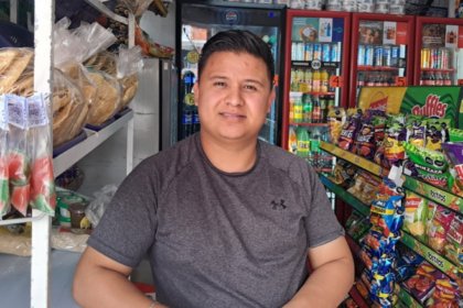 León amplía calles y reduce banquetas, alertan sobre el peatón olvidado.