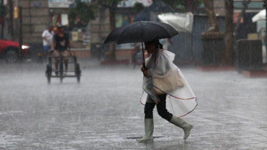 Lluvias en CDMX: Gustavo A. Madero cubierto de hielo tras granizada intensa