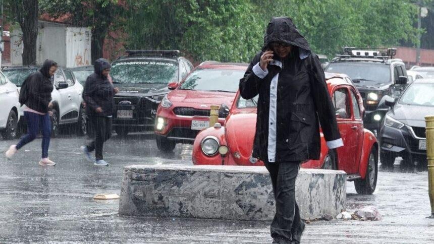 Lluvias en la CDMX activan alerta naranja por granizo en cinco alcaldías.