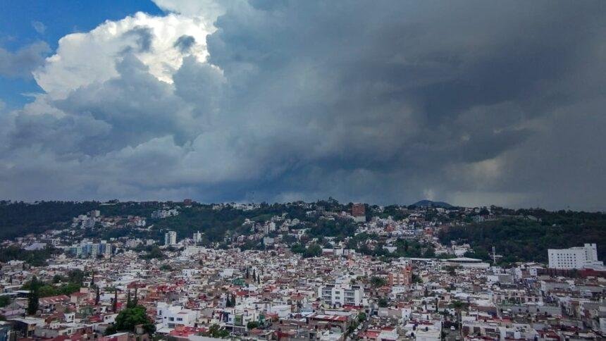 Lluvias y tormentas eléctricas afectarán a Morelia este sábado