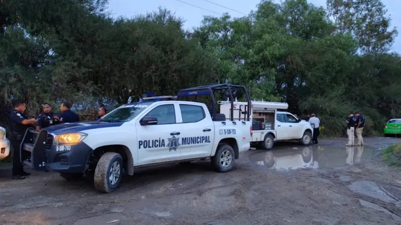 Localizan cuerpo de hombre en taxi abandonado en León