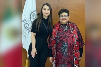 Madre de Carlos Emilio se presenta ante FGR tras ocho meses de desaparición.