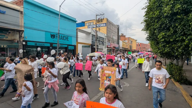 Marchan en Irapuato para exigir justicia por asesinato de una menor
