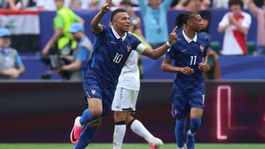 mbappe brilla con doblete en la goleada de francia a Mbappé brilla con doblete en la goleada de Francia a Irak