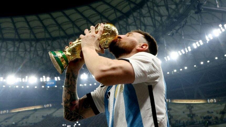Messi hace historia al jugar su sexta Copa del Mundo