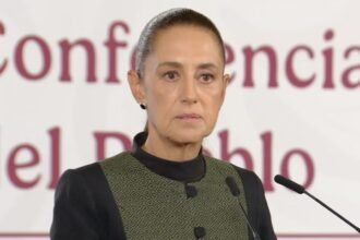 México regulará el uso de teléfonos por menores y redes sociales, confirma Sheinbaum.