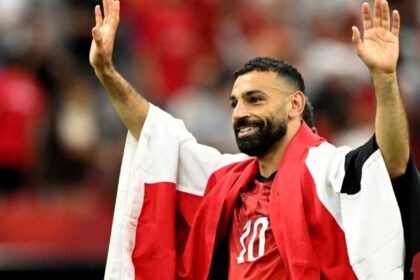 Mohamed Salah y los jugadores de Egipto celebran en Vancouver su histórico triunfo