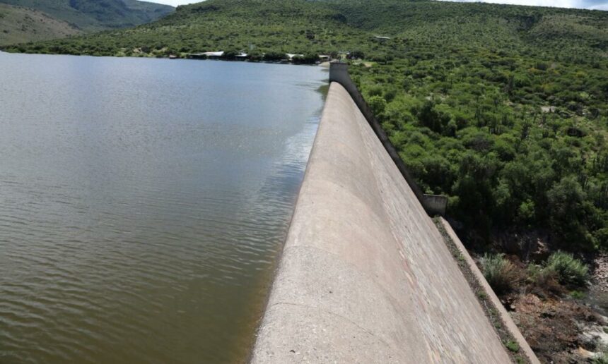 Monitorean niveles de agua en Colón para prevenir sequías