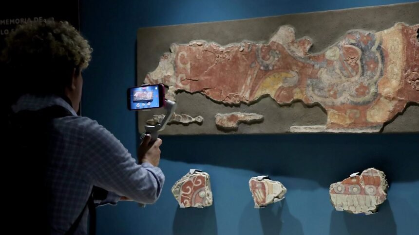 Pelota de hule prehispánica: Exhibición inaugural en Teotihuacán