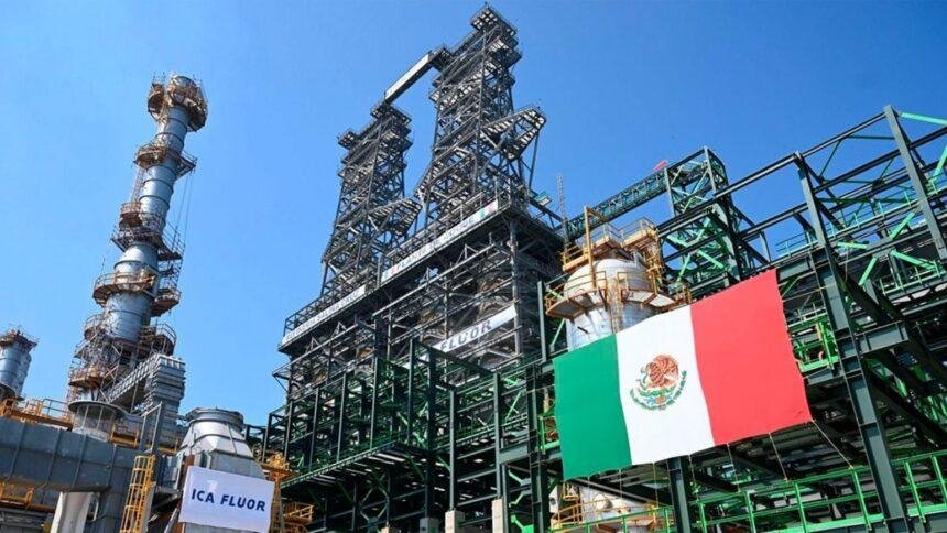 Pemex informa sobre nueva fuga de combustóleo en refinería de Salina Cruz