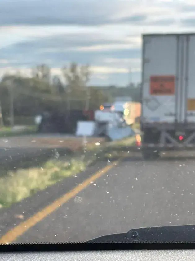 penjamo dialogo del gobierno tras bloqueo por accidente en carretera Pénjamo: Diálogo del gobierno tras bloqueo por accidente en carretera Abasolo.