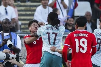 Portugal supera a Chile en amistoso con dos expulsados por pelea