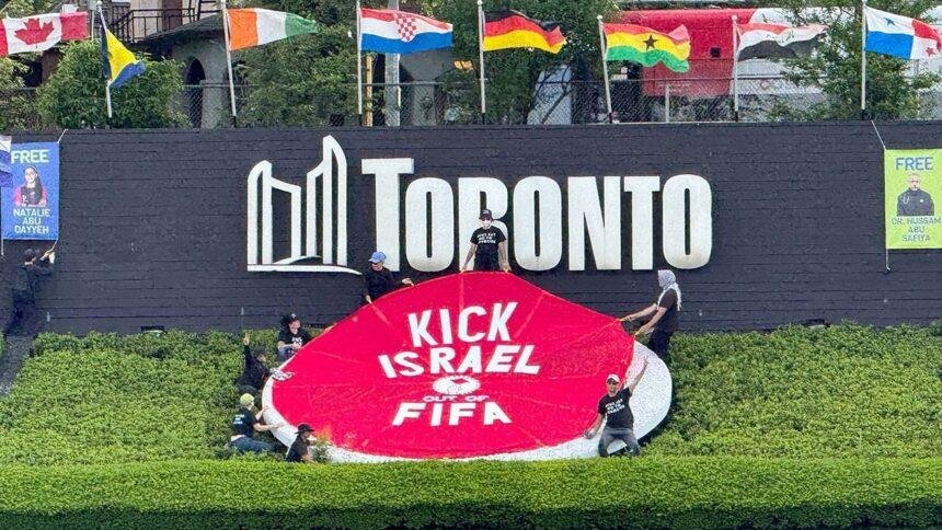 Protestan en Canadá contra la FIFA y sus vínculos con Israel