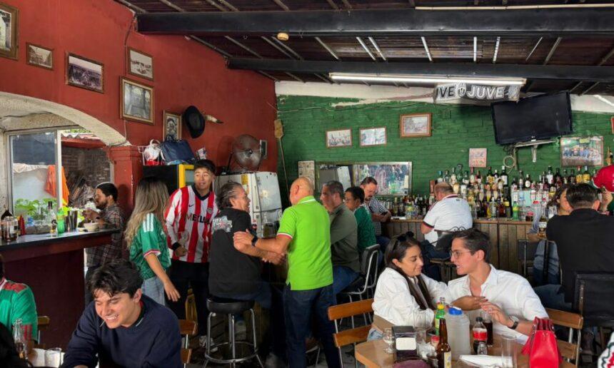 Querétaro celebra triunfo con eventos y promociones en botaneros
