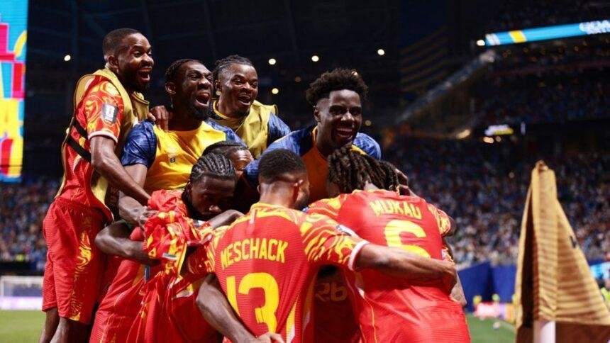 RD Congo sorprende a Uzbekistán y avanza a Dieciseisavos de Final