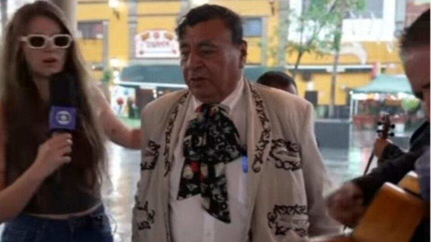 Reportera brasileña impactada por pistola de mariachi en Mundial de México