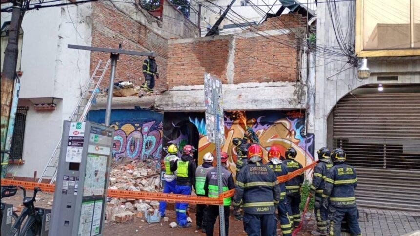 rescatan a mujer y continuan busqueda de otra persona tras Rescatan a mujer y continúan búsqueda de otra persona tras derrumbe en Cuauhtémoc
