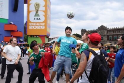 Restricciones en fan fest del Zócalo limitan aforo a 55 mil asistentes.