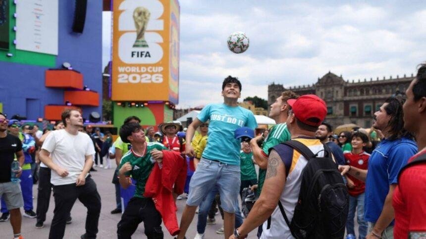 Restricciones en fan fest del Zócalo limitan aforo a 55 mil asistentes.