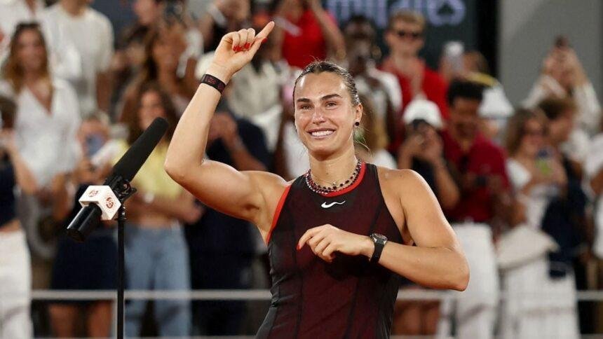 Sabalenka elimina a Osaka y avanza en Roland Garros con un baile