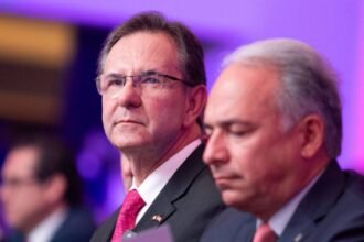 Sheinbaum designa a Esteban Moctezuma embajador en la Unión Europea