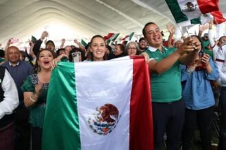 Sheinbaum elogia a la Selección de fútbol tras su victoria en el Mundial.
