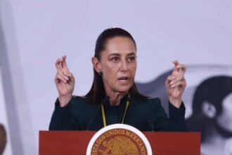 Sheinbaum evita confirmar restablecimiento de relaciones diplomáticas con Ecuador.